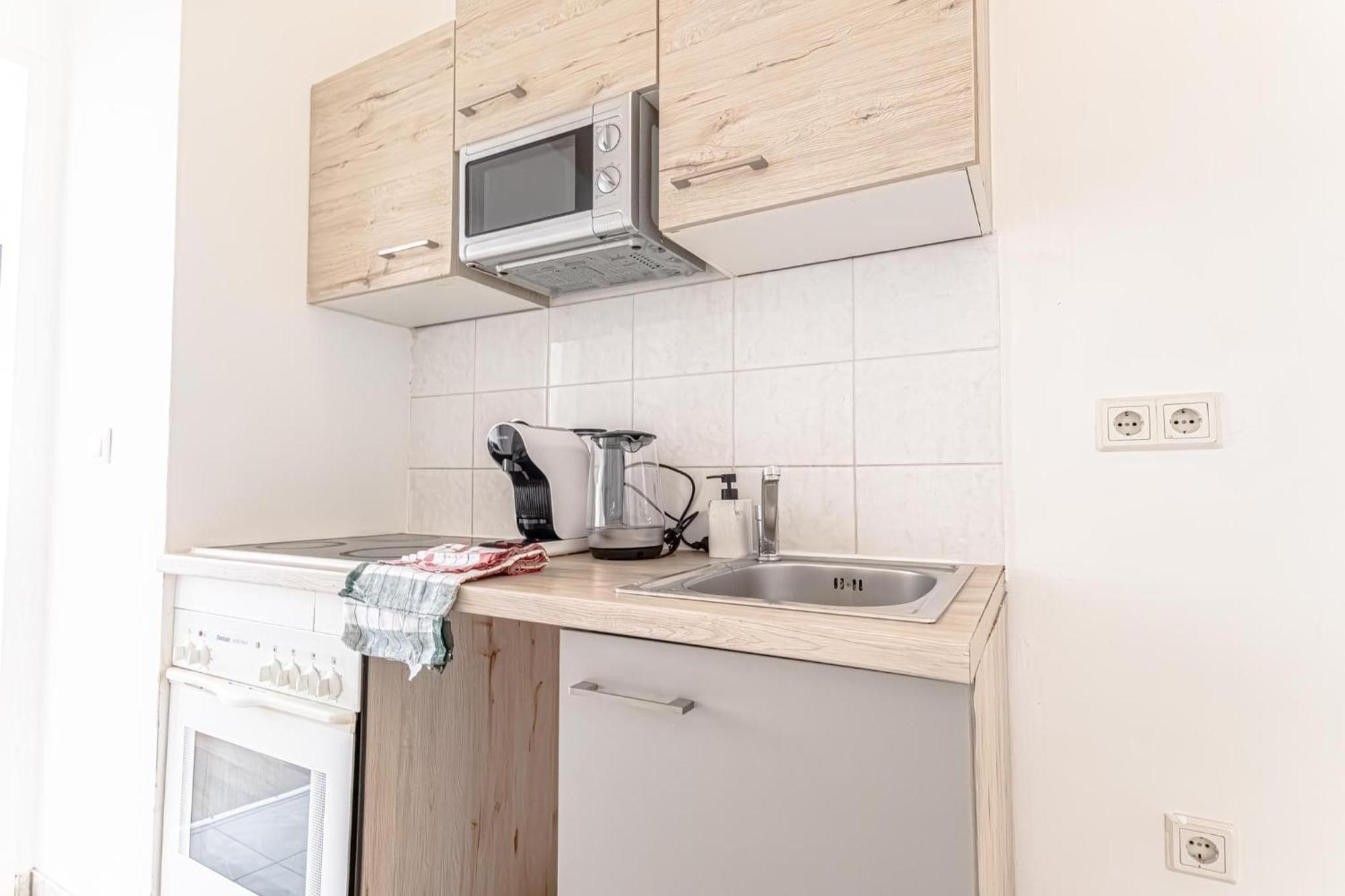 Explore Vienna 2Br And 1Lr Retreat Near Westbahnhof Екстер'єр фото